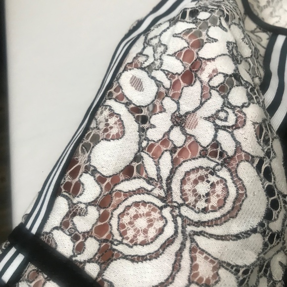 Lace-Up Neck Sheer Sleeves Striped Trim Bodycon Dress Size M - Picture 12 of 15